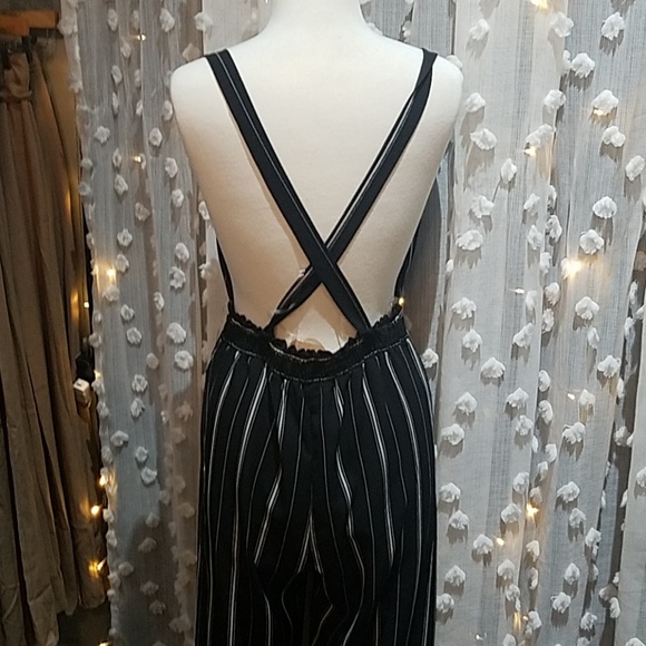 Black and White jumpsuit - Picture 2 of 3